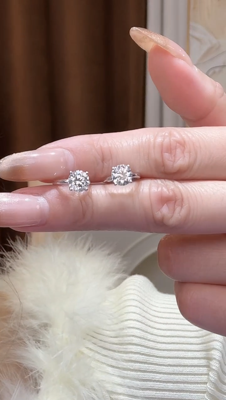 18K金镶嵌实验室培育钻石耳饰18k金k白1克拉四爪圆钻耳圈