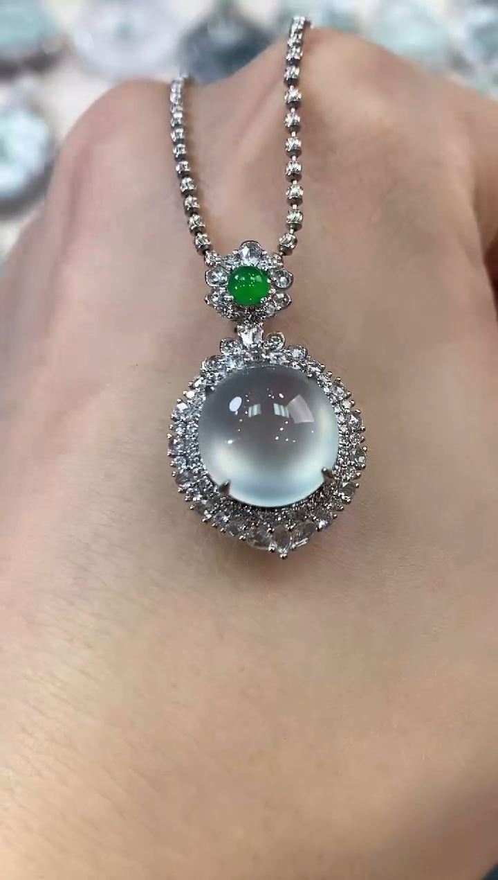 【闪购商品】翡翠吊坠(不含链)18K金镶嵌B124