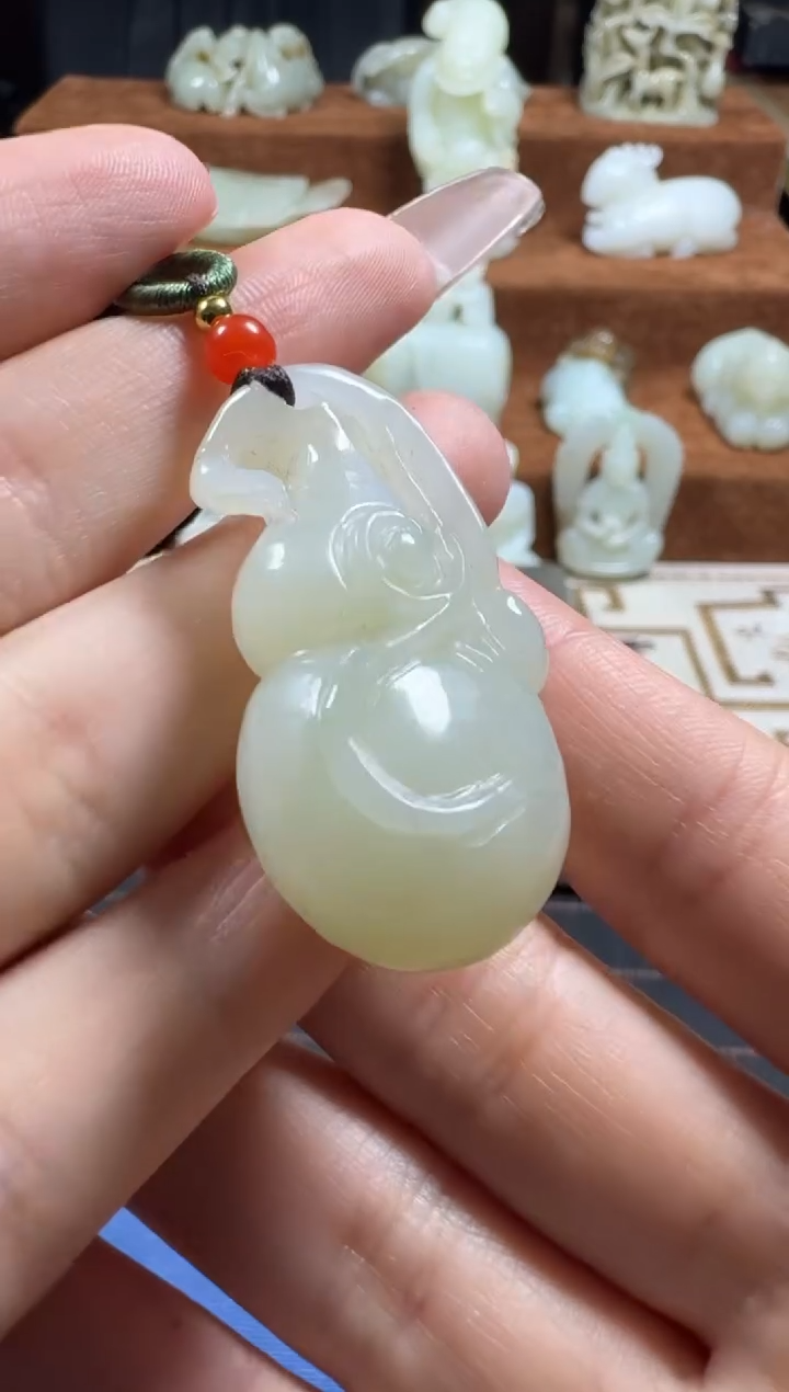 颈饰未镶嵌和田玉1