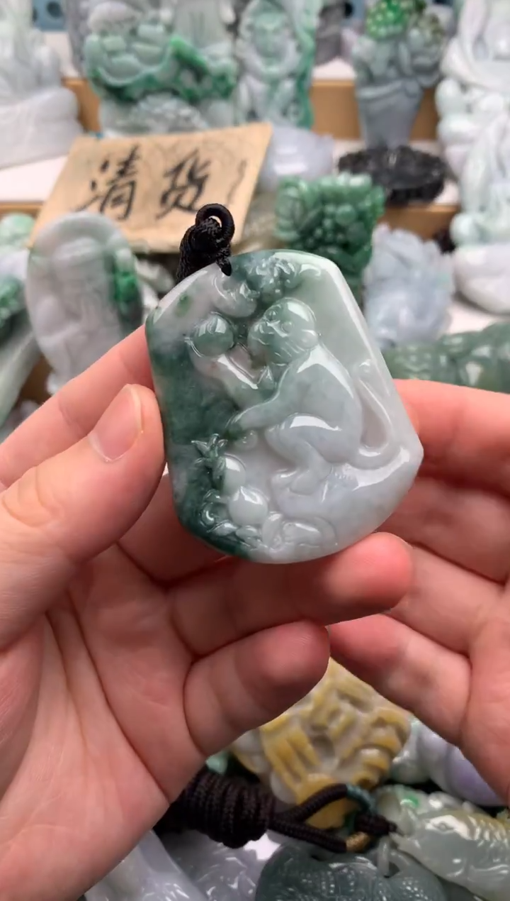 吊坠(不含链)未镶嵌翡翠1