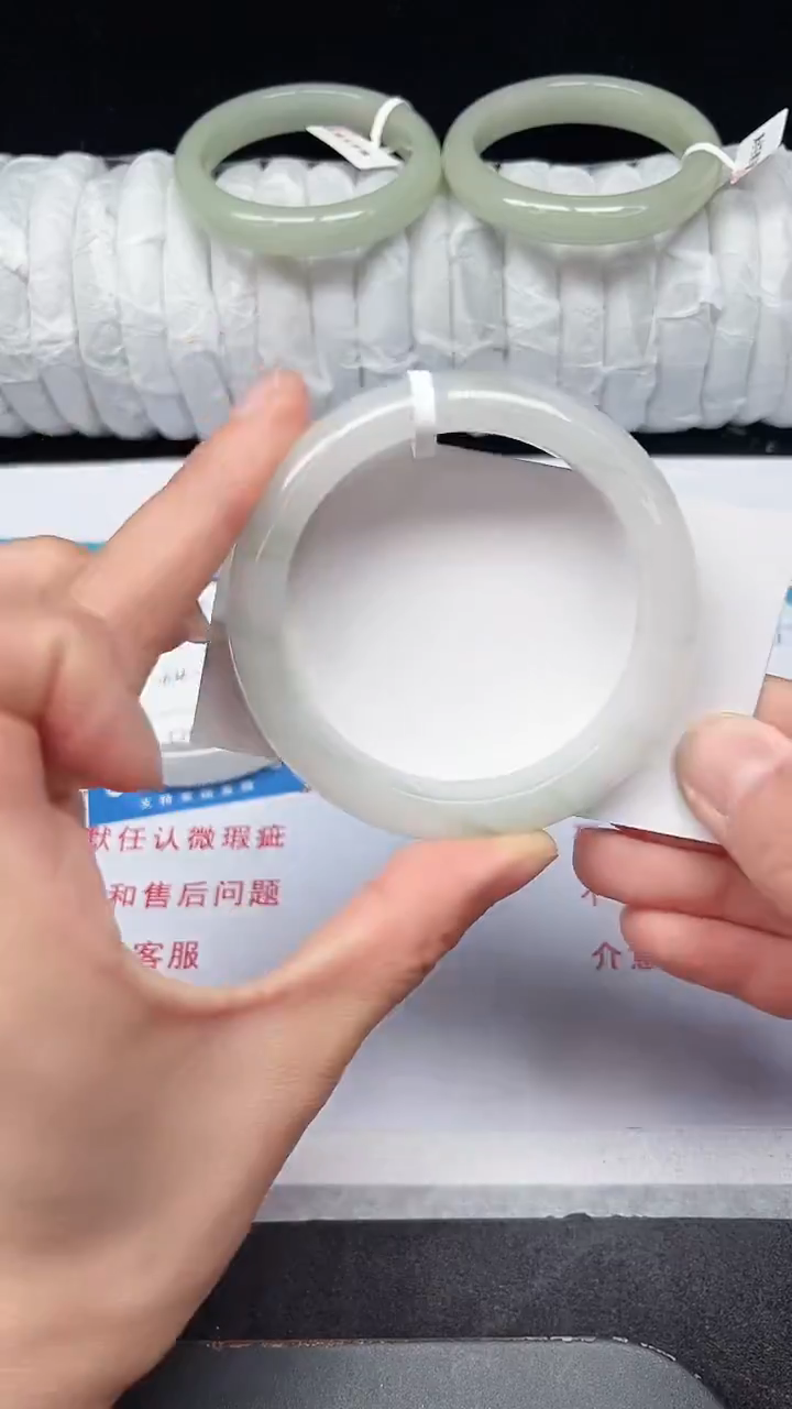 未镶嵌手镯石英质玉301-54/55