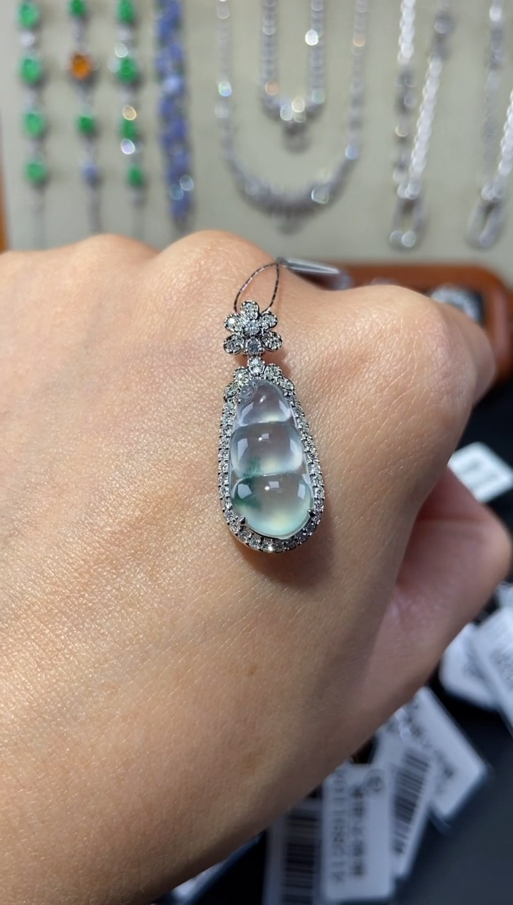 【闪购商品】翡翠颈饰18K金镶嵌万能扣吊坠