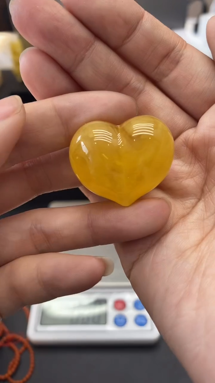 琥珀未镶嵌珠宝奇石2154