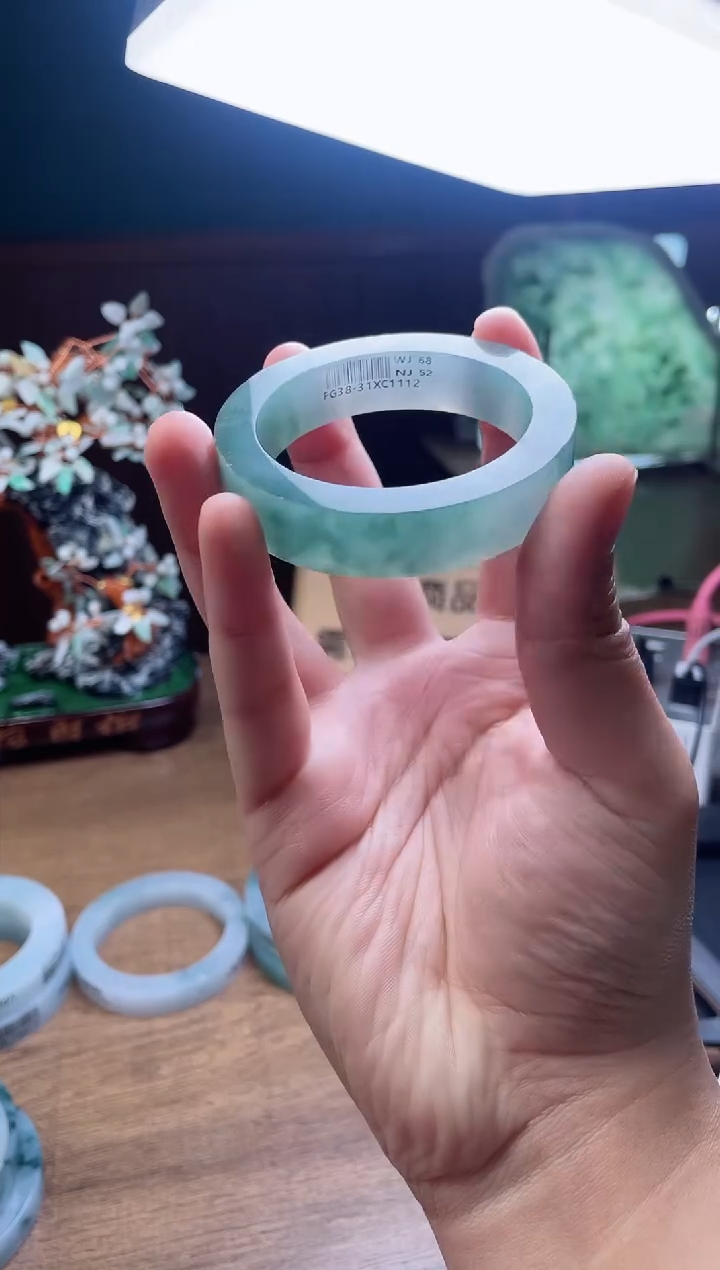 【闪购商品】定制翡翠手镯未镶嵌定制