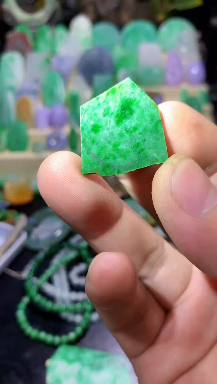 未镶嵌定制翡翠挂件