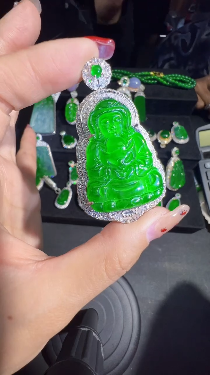 【闪购商品】定制翡翠未镶嵌观音商品多样性发货1