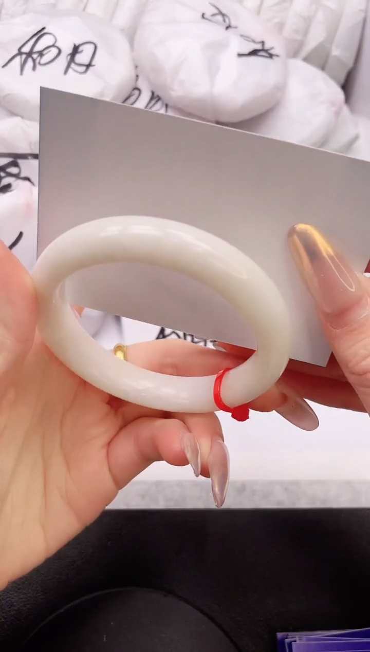 【闪购商品】和田玉手镯未镶嵌14K191-57