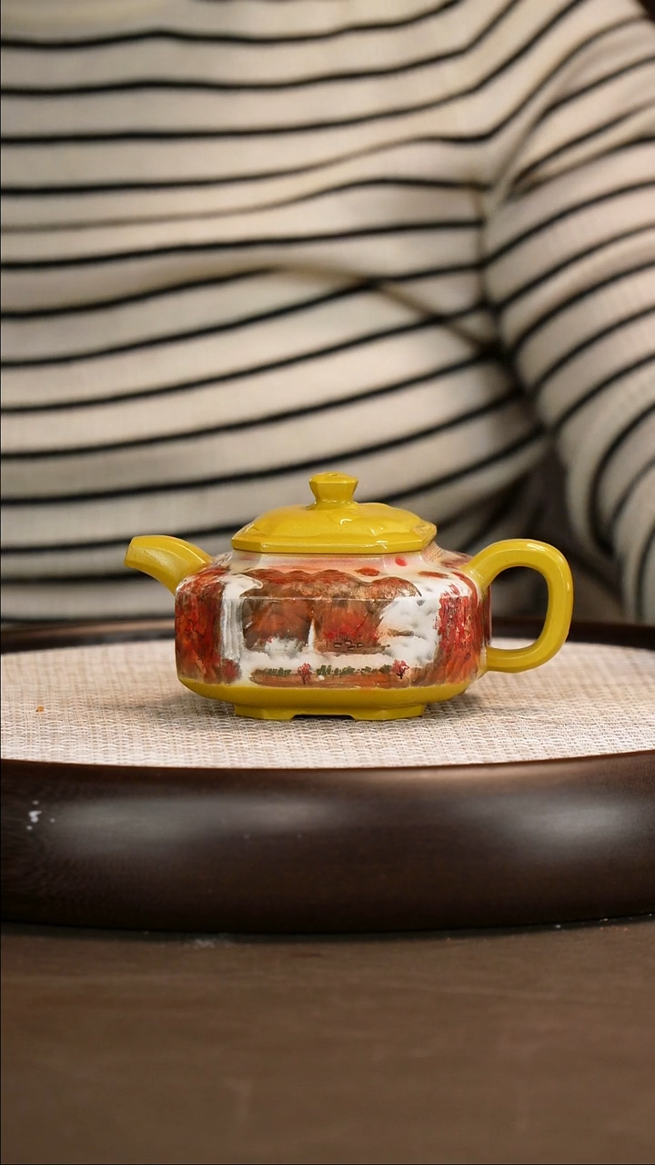 茶壶紫砂【潘洪均】琉璃黄金段 景舟矮八方 260cc