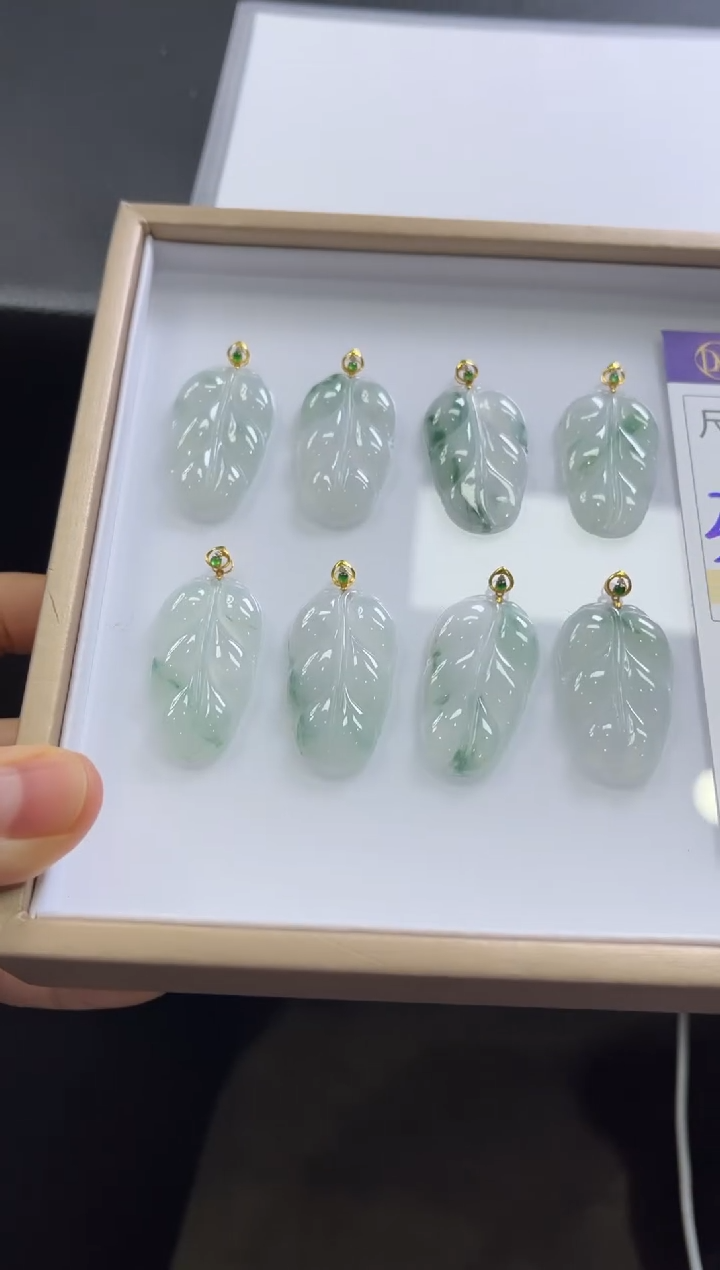 【闪购商品】翡翠颈饰18K金镶嵌A373 /多样性发一件/配绳子