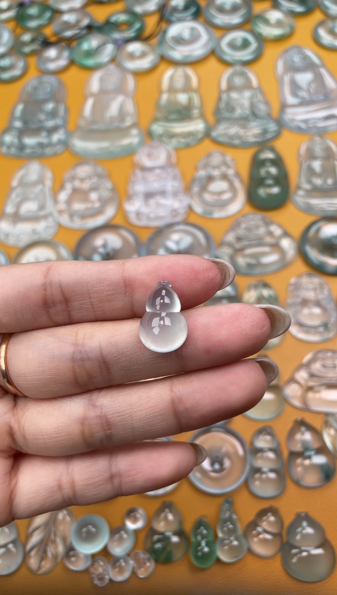 翡翠未镶嵌吊坠(不含链)葫芦 16.9 11.5 6.4