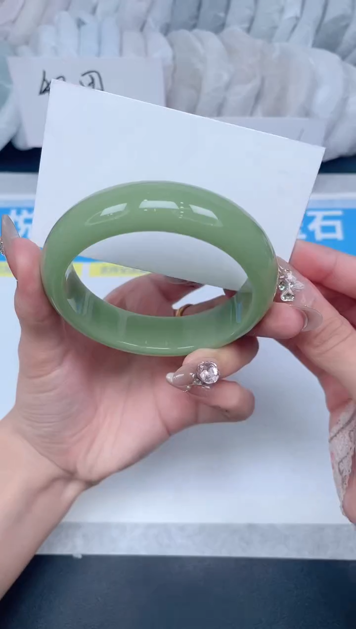 石英质玉手镯未镶嵌A178-60.7