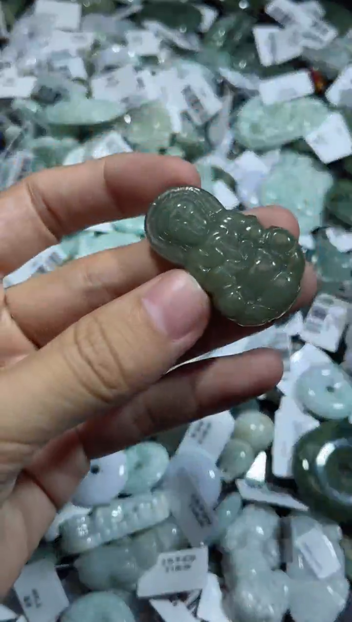 【闪购商品】翡翠颈饰未镶嵌00002751