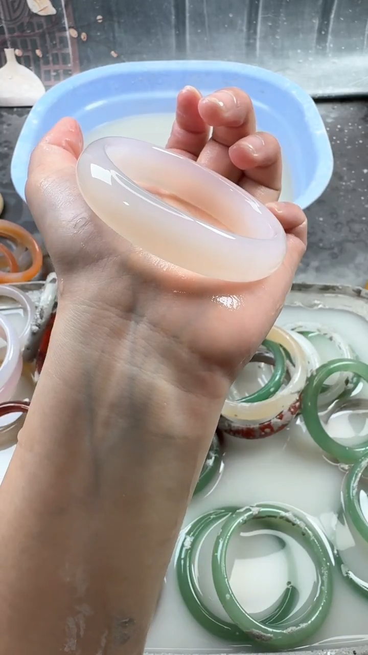 【闪购商品】玛瑙/玉髓手镯未镶嵌125