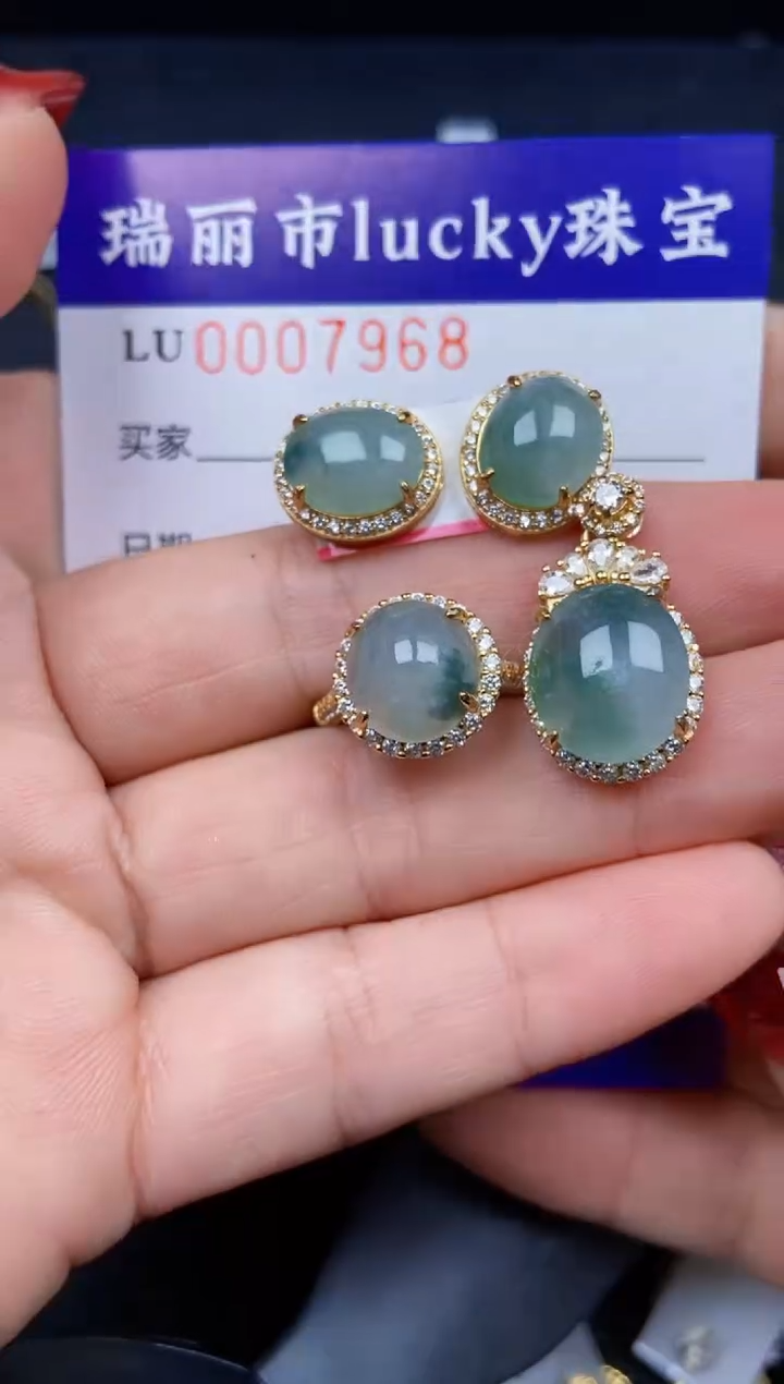 【闪购商品】翡翠颈饰银S925镶嵌7968