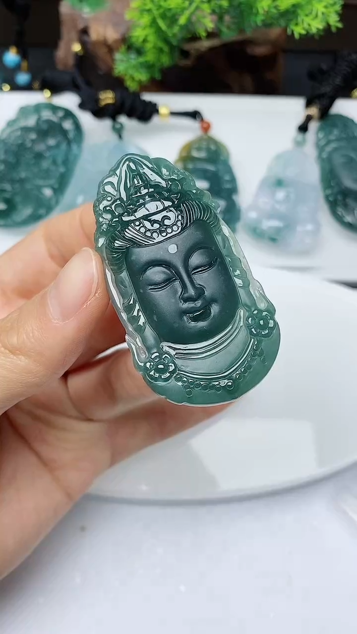 【闪购商品】翡翠颈饰未镶嵌