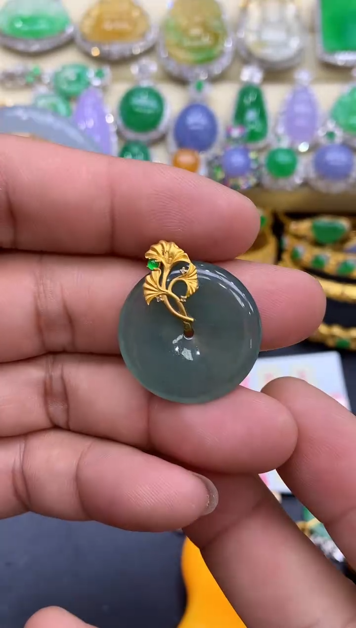 颈饰18K金镶嵌翡翠195-中国好珍宝