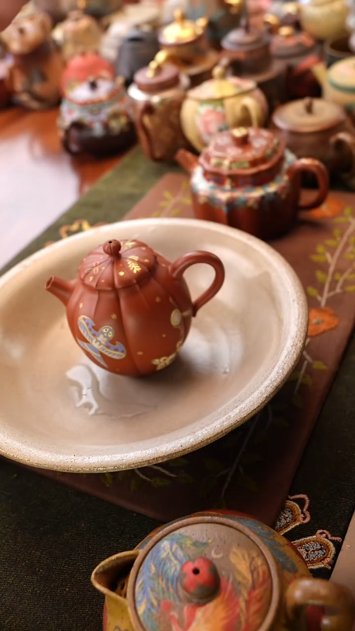 茶壶紫砂大红袍珐琅筋纹树亭