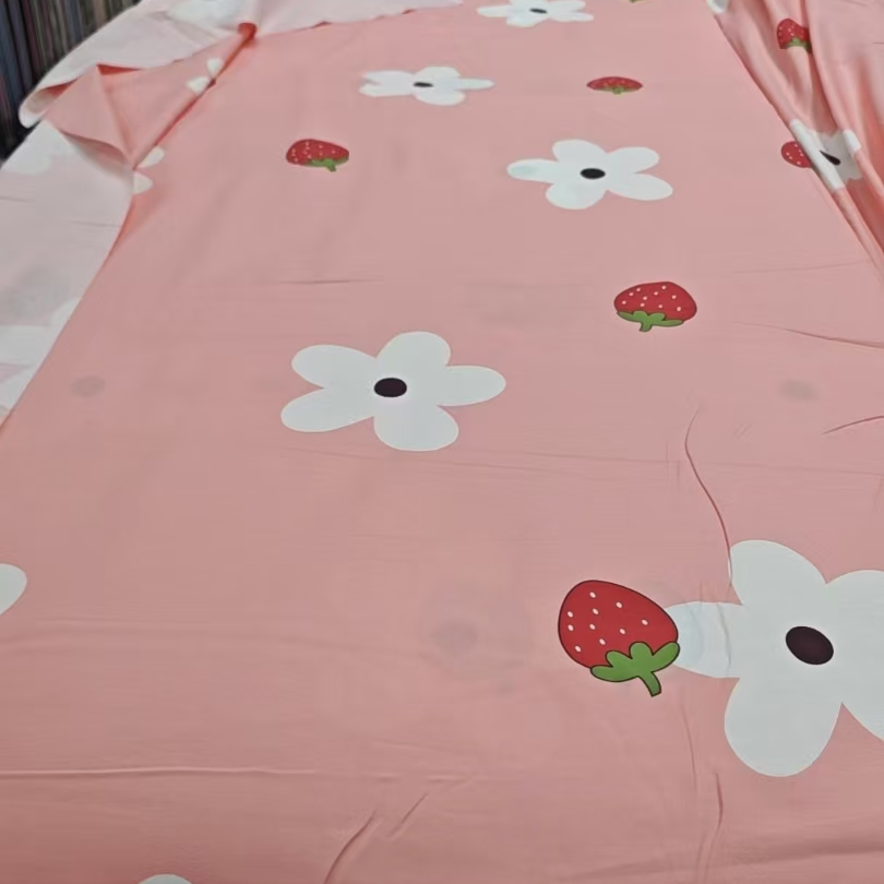 【草莓花-粉】斜纹棉纯棉亲肤布料