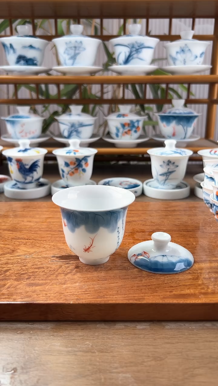 微瑕线条莲美人备盖碗100ml二才