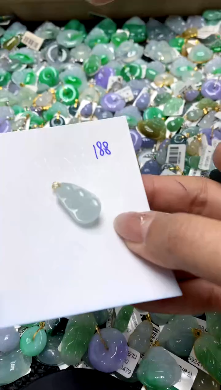 【闪购商品】翡翠颈饰18K金镶嵌1111111111111111