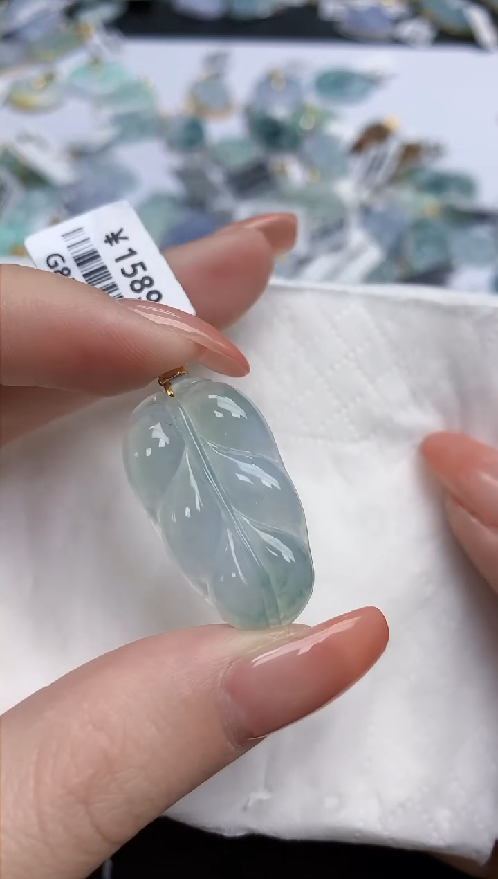 【闪购商品】翡翠颈饰18K金镶嵌天然缅甸翡翠A货