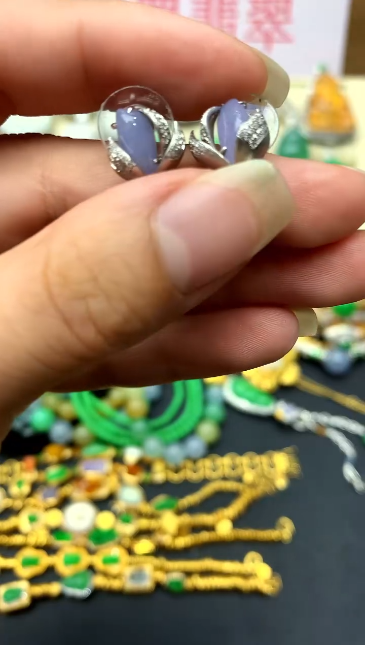 颈饰18K金镶嵌翡翠262-中国好珍宝