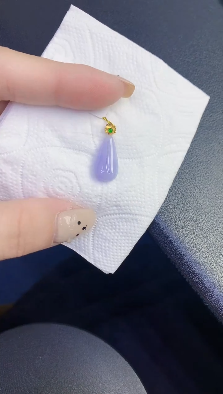 颈饰18K金镶嵌翡翠缅甸天然翡翠A货