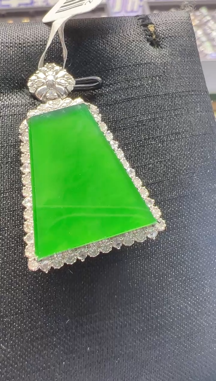 【闪购商品】翡翠吊坠(不含链)18K金镶嵌多样性团购发一件
