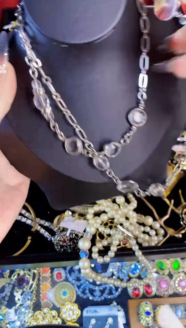 瓷片楚楚中古珠宝甄选不退换