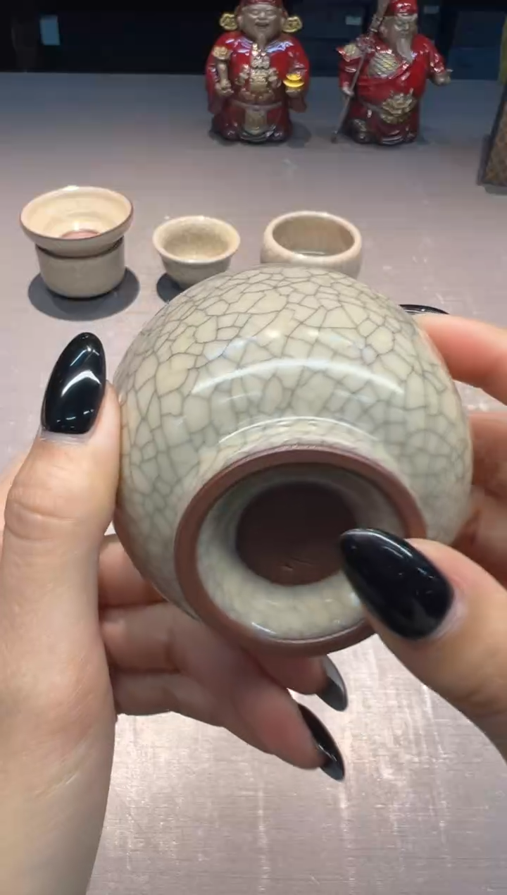 【闪购商品】叶维德 哥窑 高足腰带杯