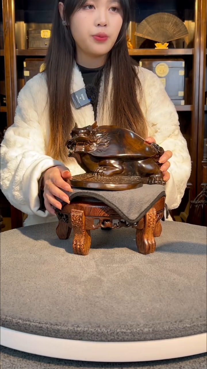 【闪购商品】金丝楠木雕龙龟抱财
