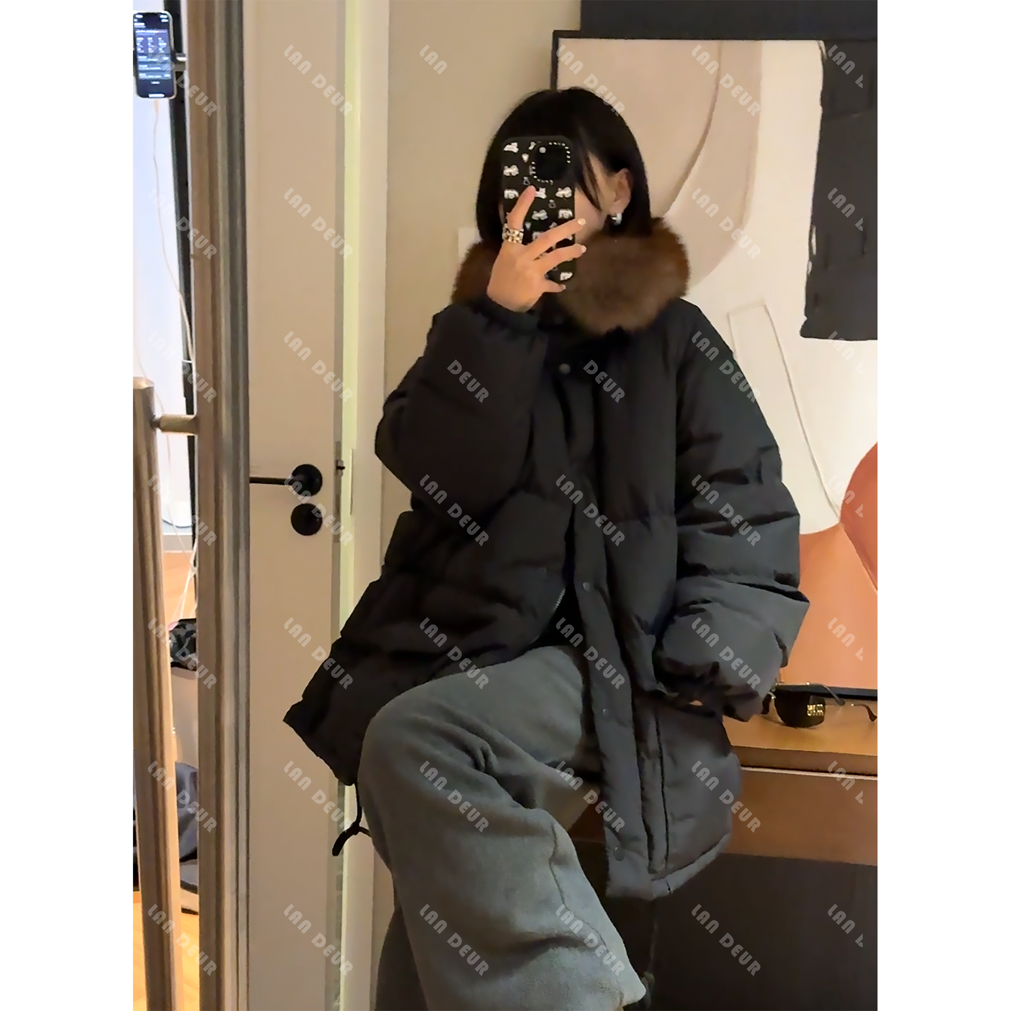 JIUJIU【巴黎晨曦】狐狸毛领时尚休闲百搭保暖黑色中长款白鹅绒外套