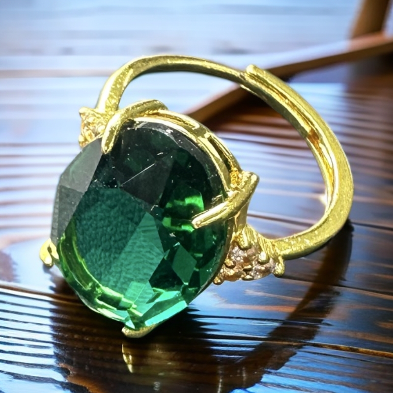 ｛小军高端甄选｝z003时尚绿色蛋面戒指