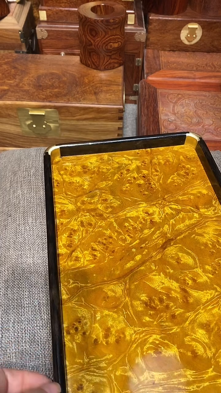 【闪购商品】香樟木木艺茶盘一个