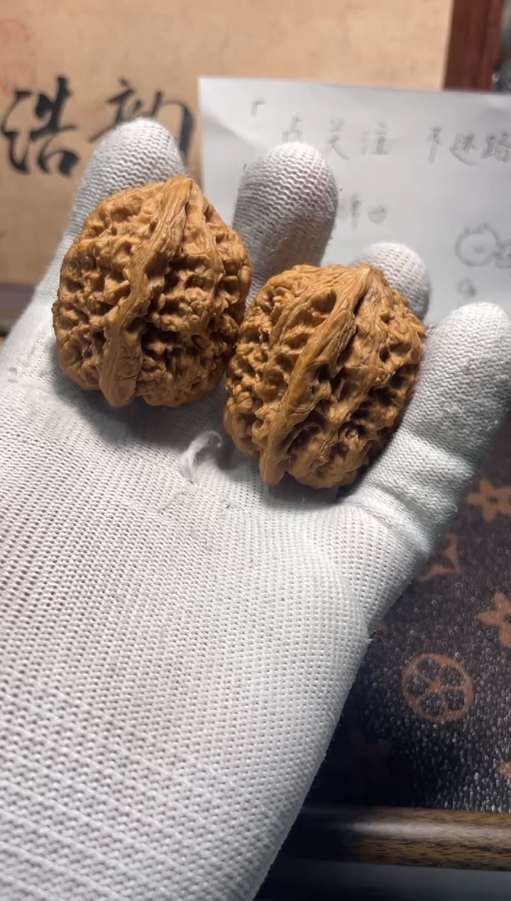 吊坠文玩核桃将军膀52克重