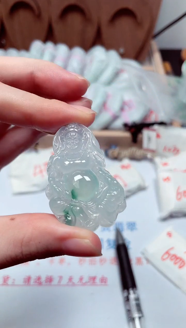 颈饰未镶嵌翡翠天然A货