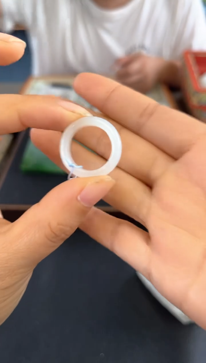 手串未镶嵌和田玉和田玉女士戒圈