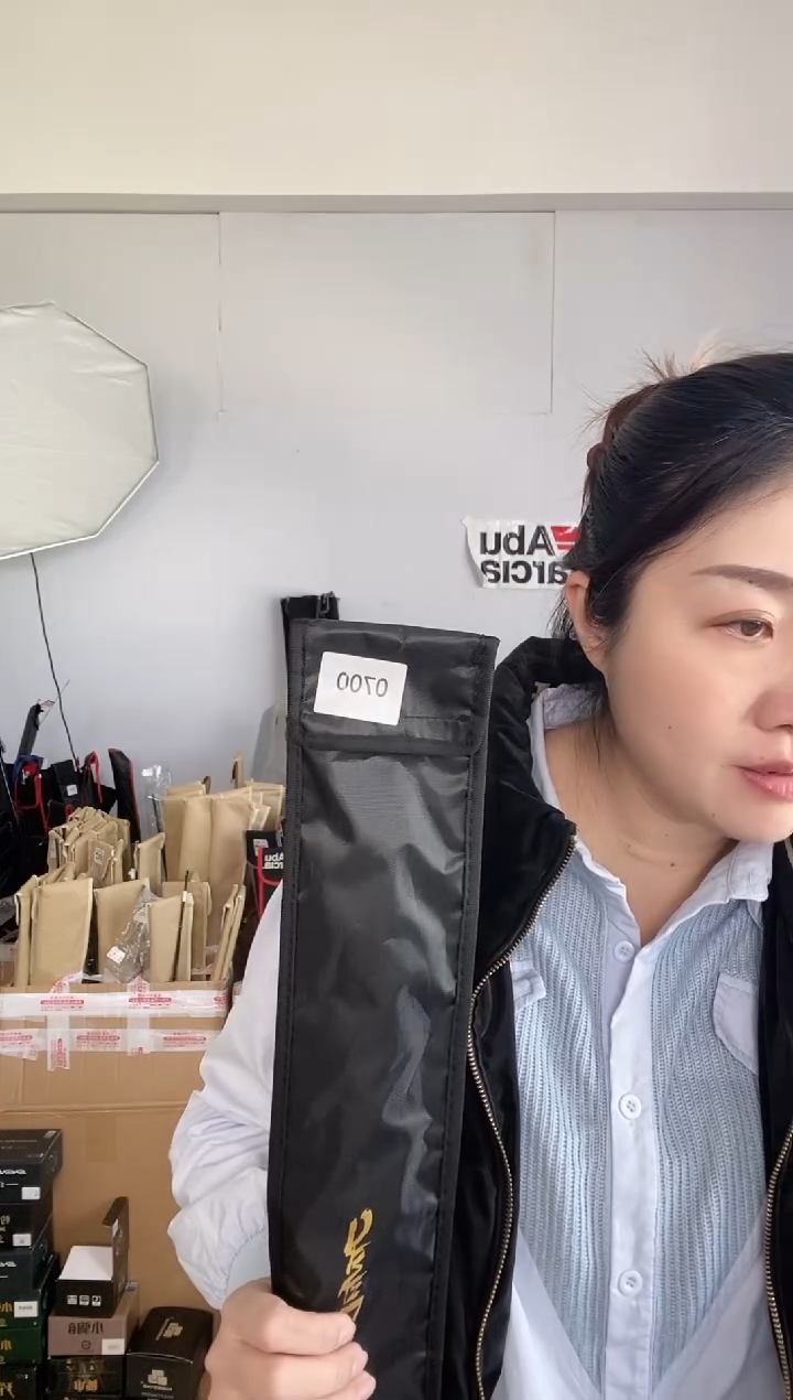 0700二手荣鳜二代2.4M枪