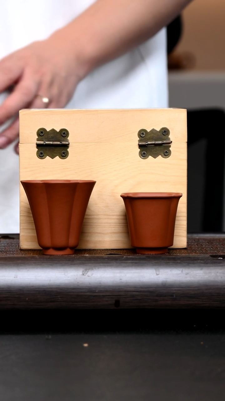 茶杯紫砂信任盒2 AH17079【带YZGT15982 + YZGT15868】