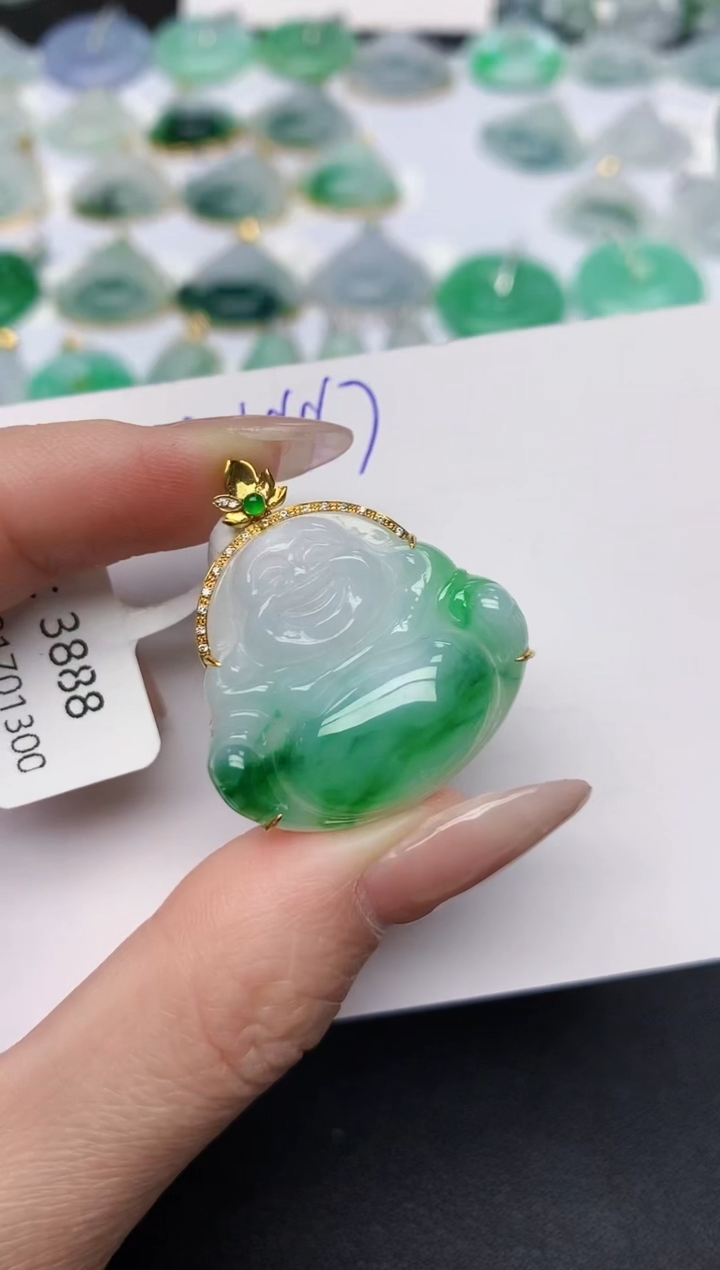 颈饰18K金镶嵌翡翠天然缅甸A货翡翠百元以上9元证书费自理