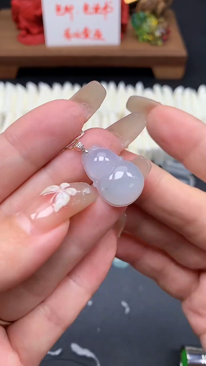 【闪购商品】翡翠吊坠(不含链)18K金镶嵌MS154791