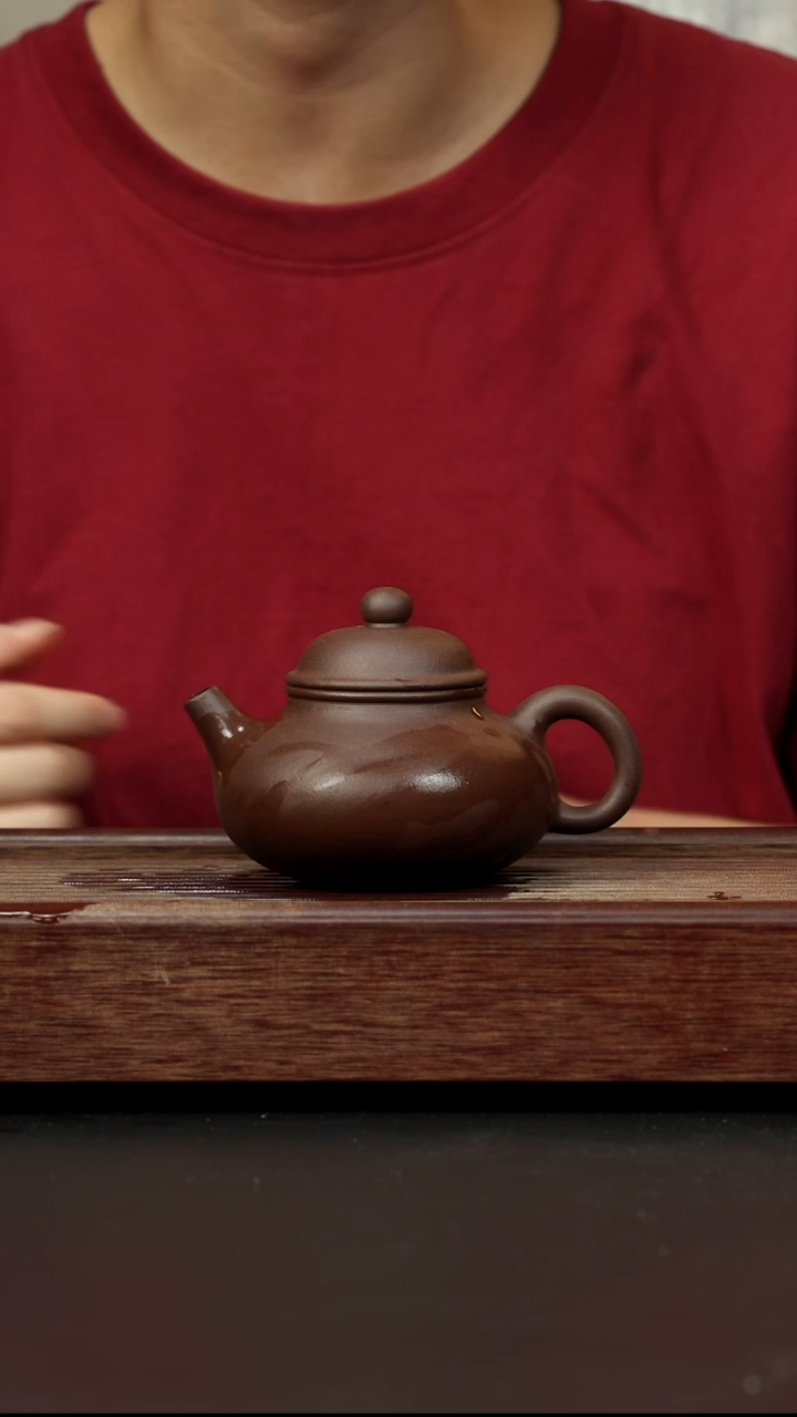 紫砂茶壶老紫泥容天