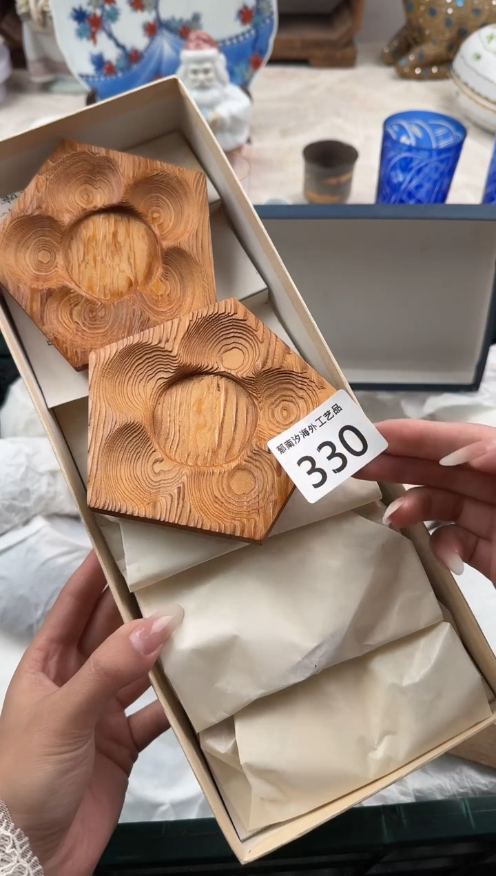 兔***卜B          330