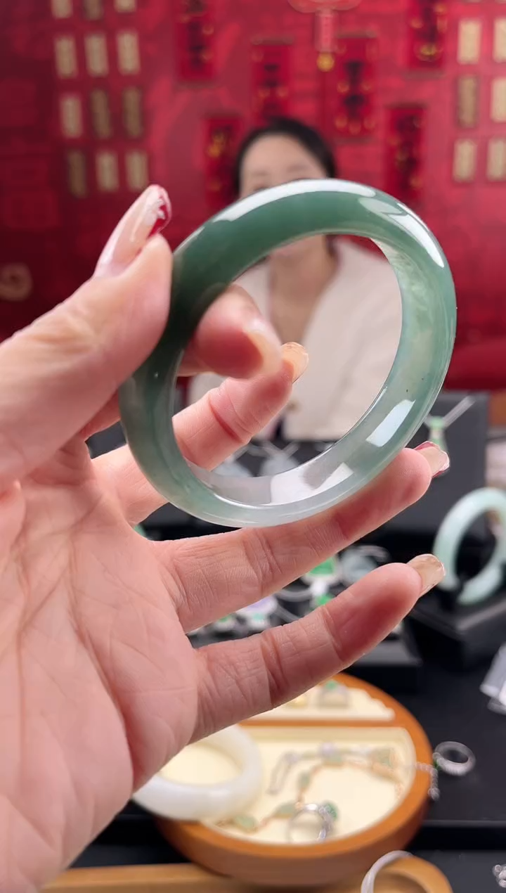 【闪购商品】翡翠手镯未镶嵌手镯