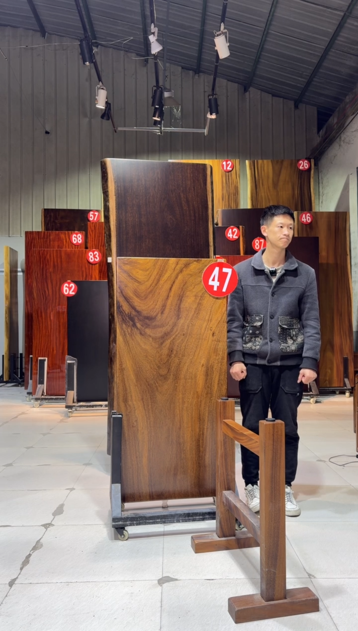 【闪购商品】木胡桃木尺寸；128*60*6