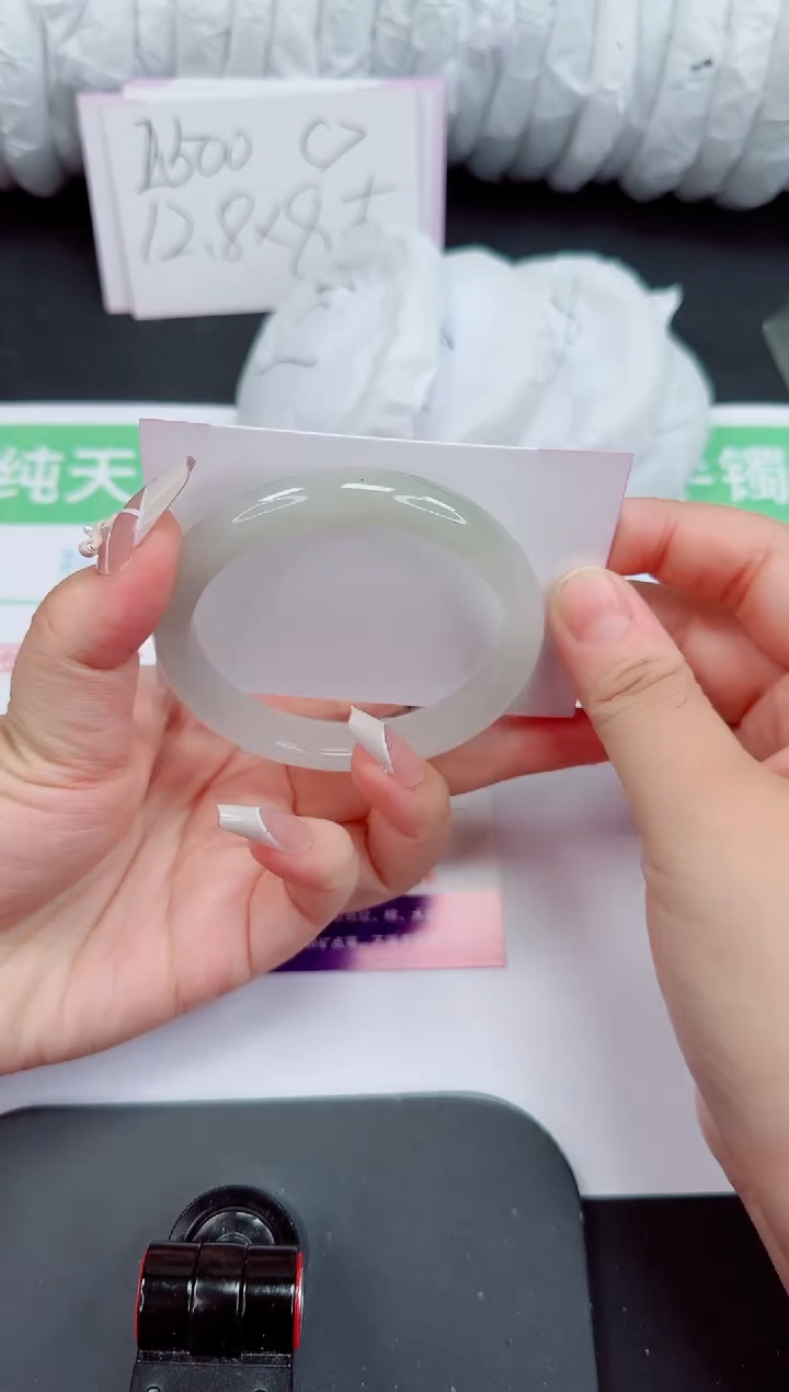 石英质玉手镯未镶嵌244-58/59