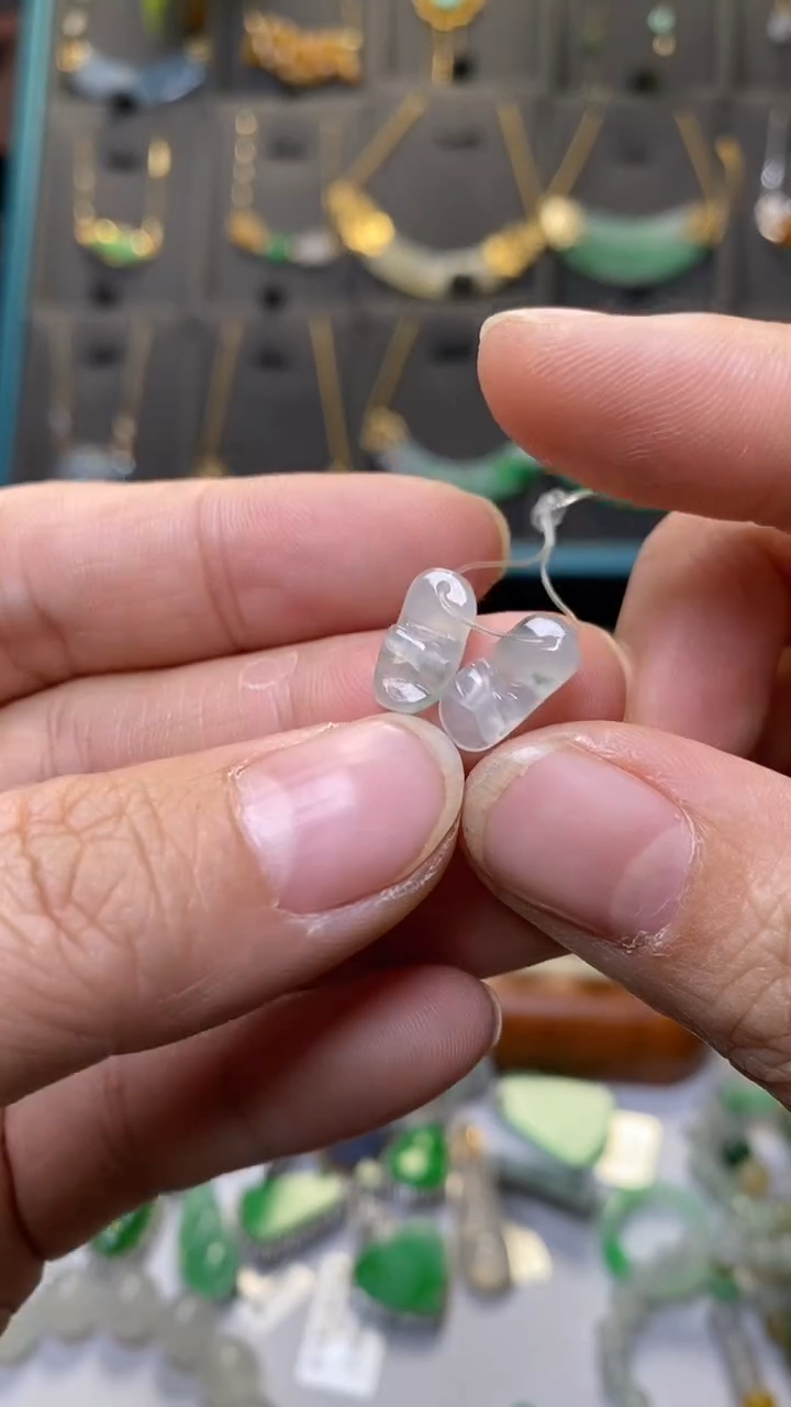 颈饰未镶嵌翡翠云*40140