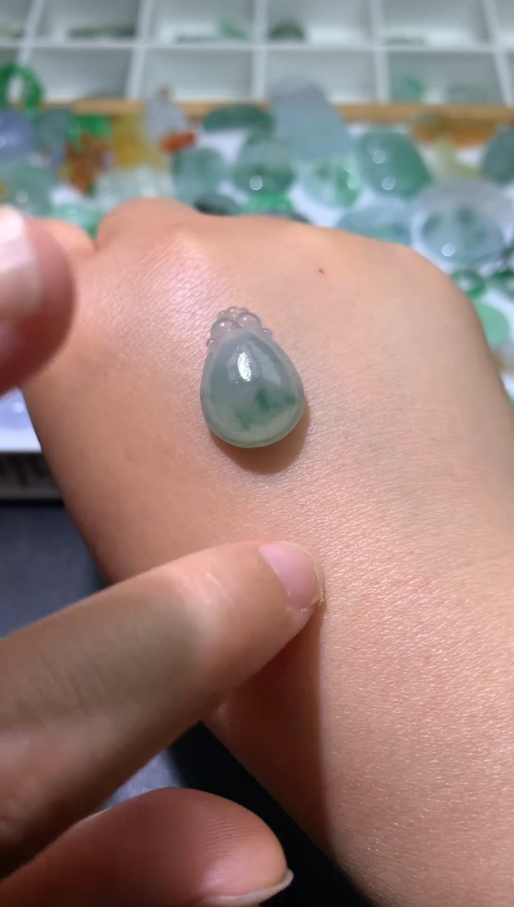 【闪购商品】定制翡翠未镶嵌毛货