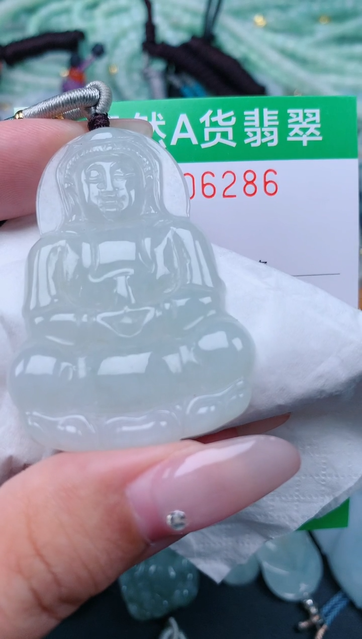 翡翠未镶嵌颈饰.0006286