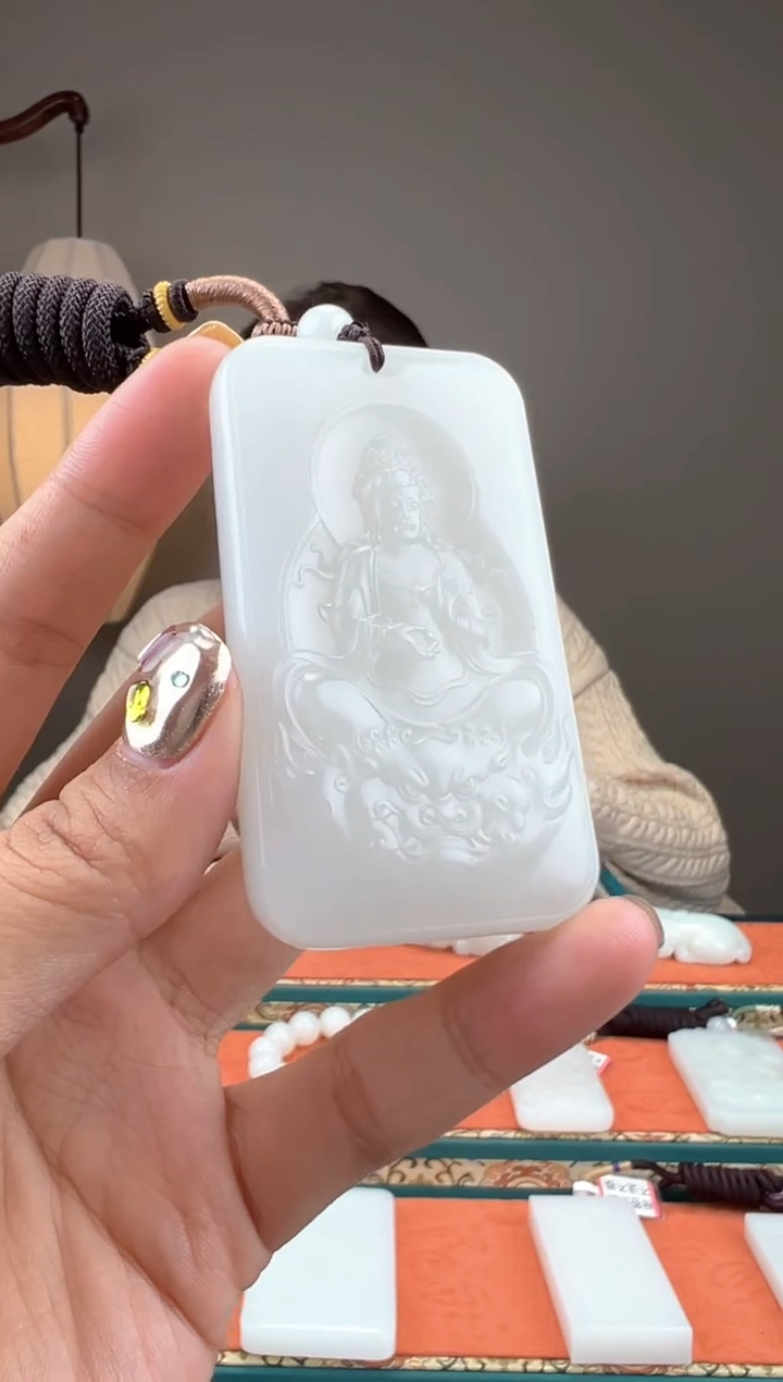 【闪购商品】和田玉颈饰未镶嵌1